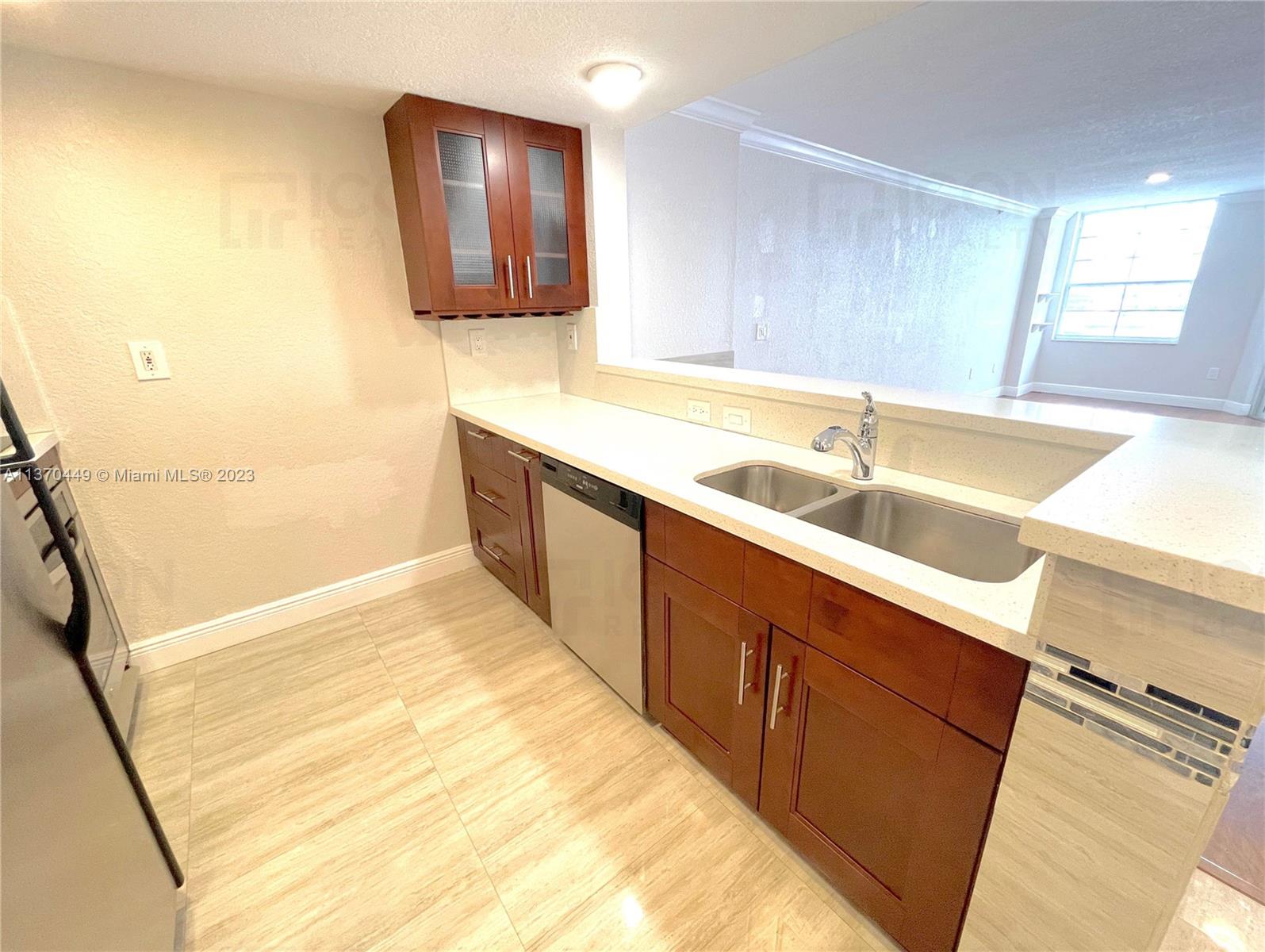 LAS OLAS BY THE RIVER CON - Residential Lease