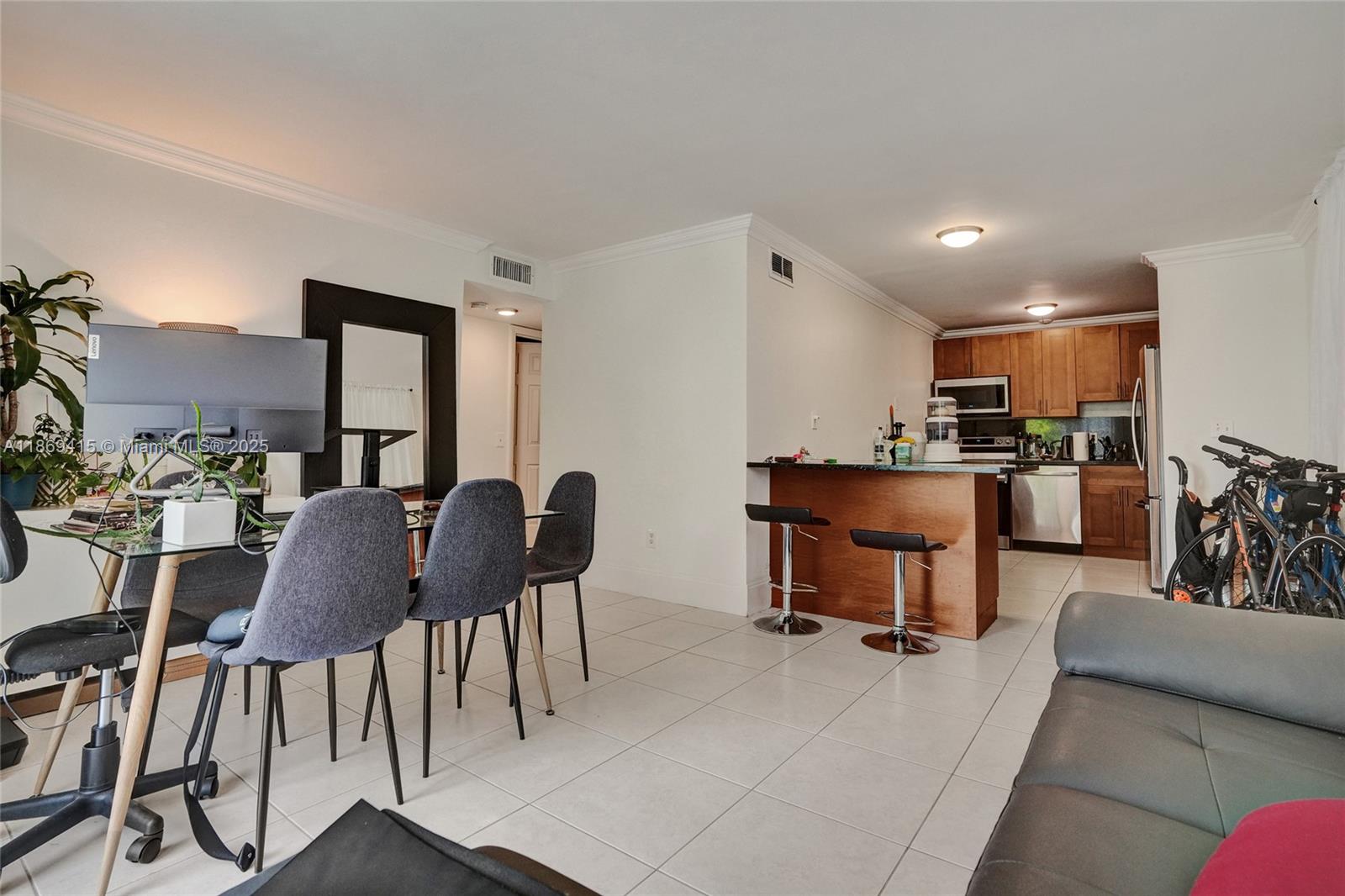 NORTH BAY VILLAS CONDO - Residential