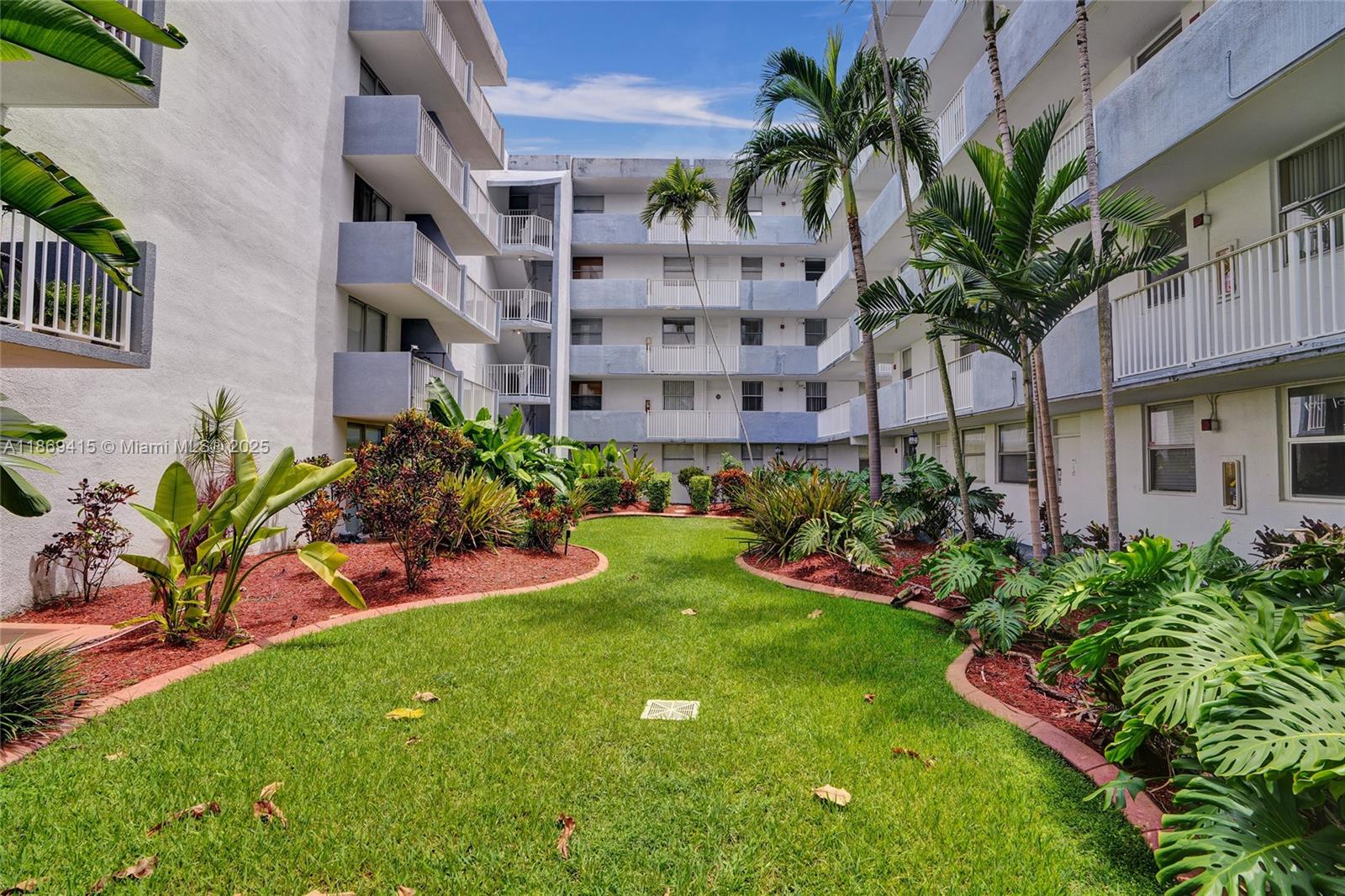NORTH BAY VILLAS CONDO - Residential
