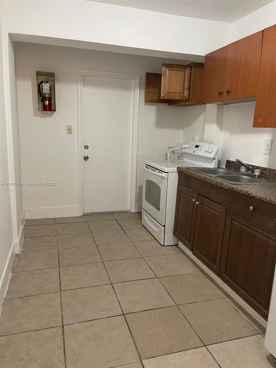 CARVER PARK - Residential Lease