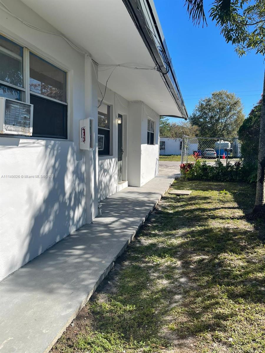 CARVER PARK - Residential Lease
