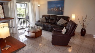 LE CARTIER CONDO - Residential Lease