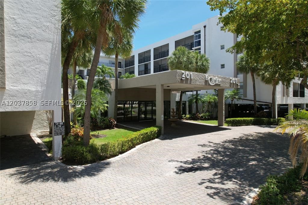 LE CARTIER CONDO - Residential Lease