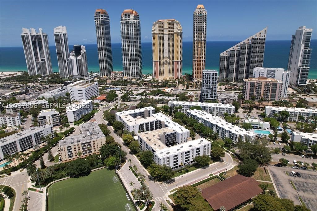 LE CARTIER CONDO - Residential Lease