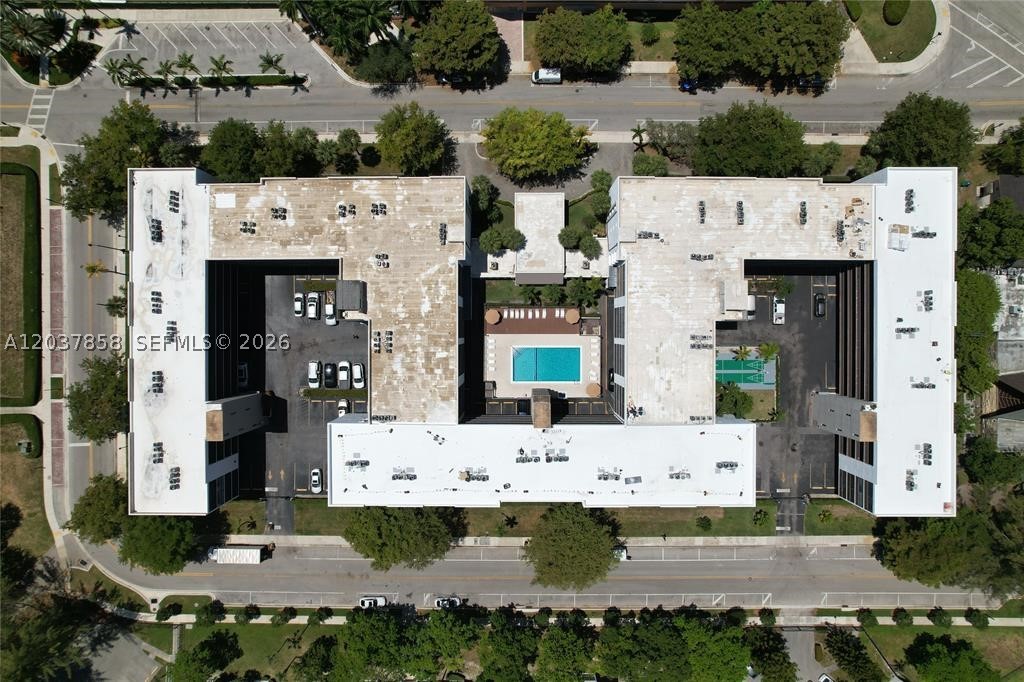 LE CARTIER CONDO - Residential Lease