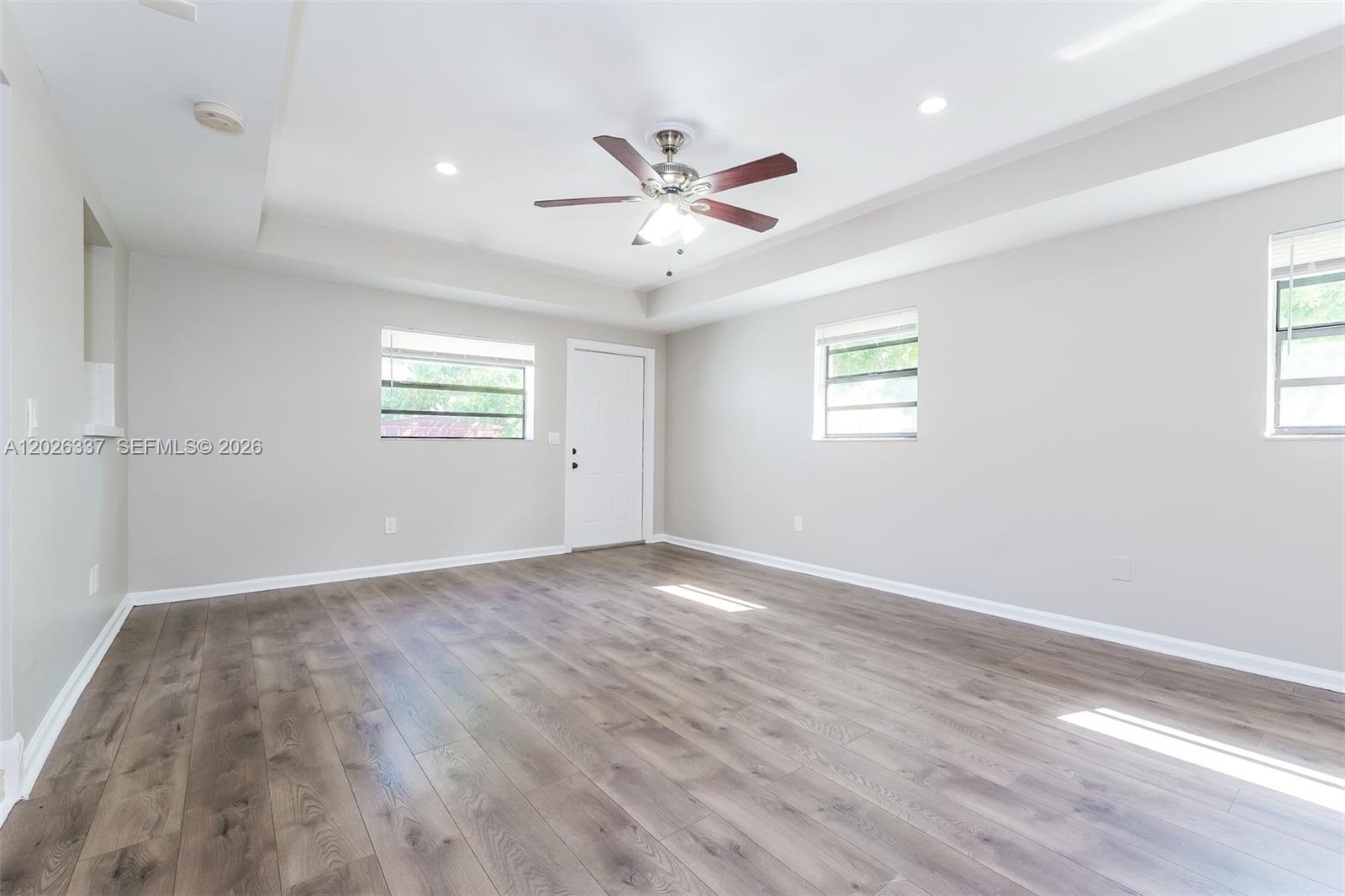 MEADOWBROOK 3 - Residential Lease