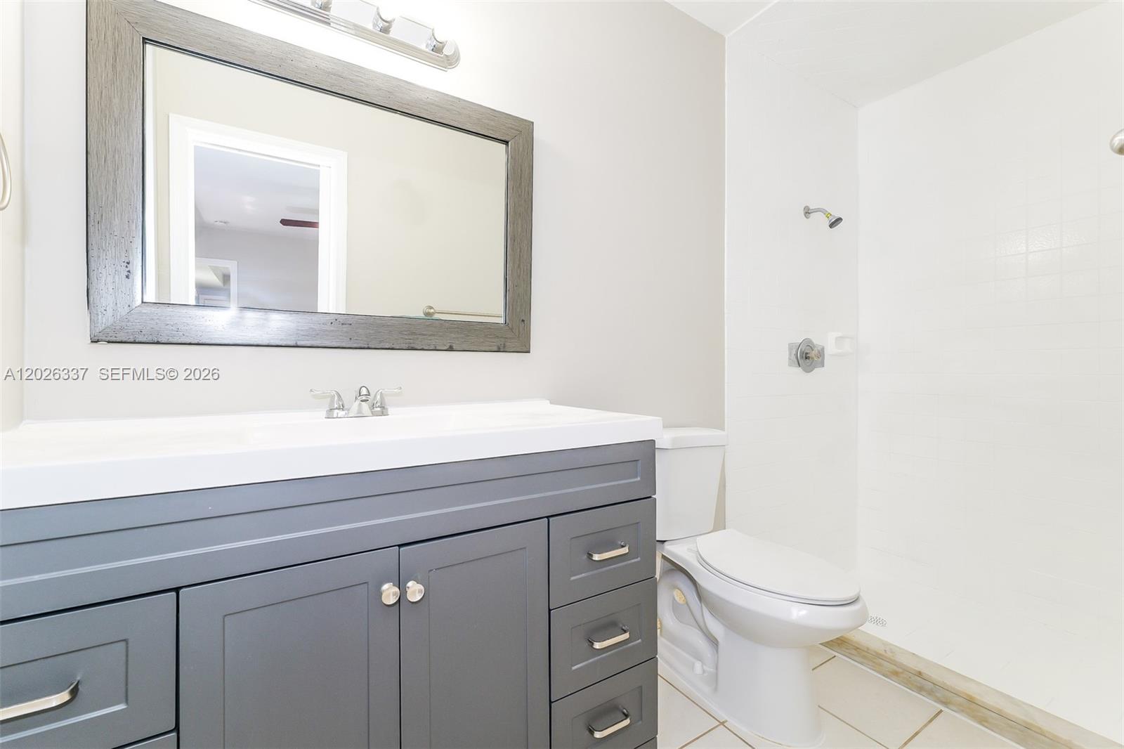 MEADOWBROOK 3 - Residential Lease