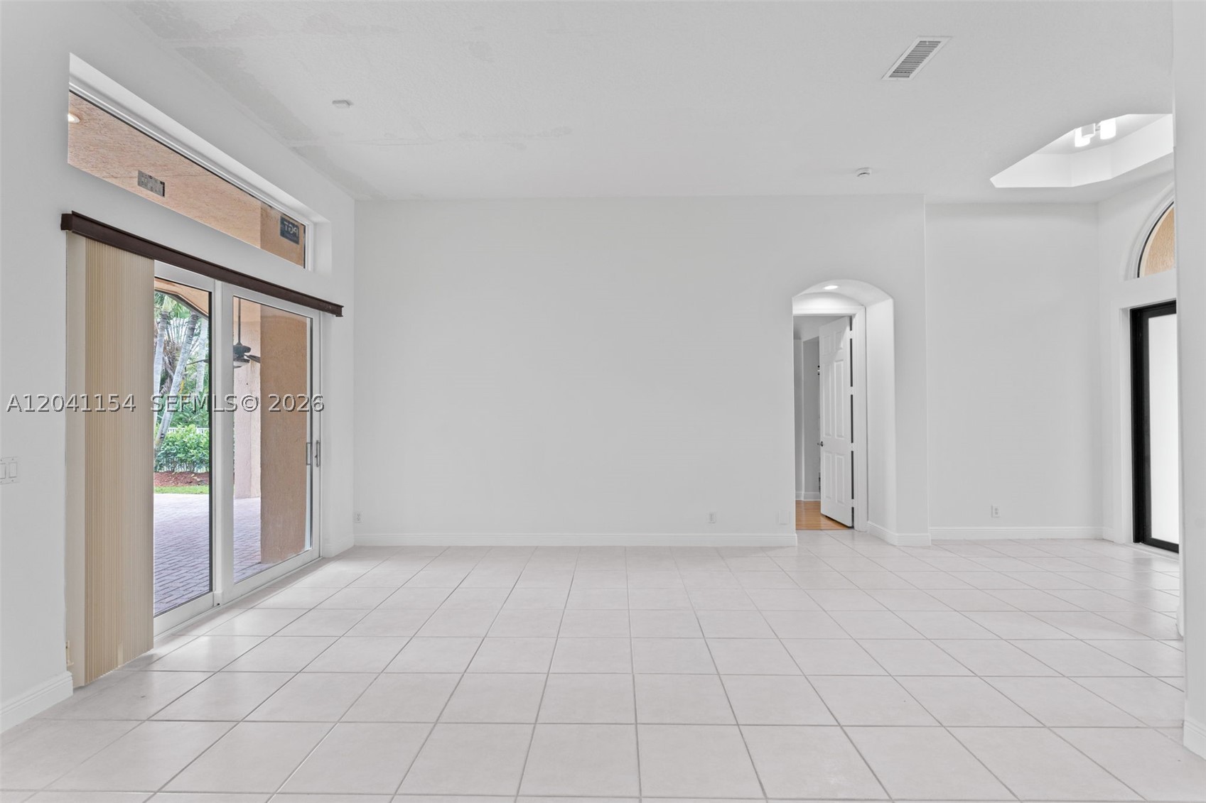 KENSINGTON - Residential