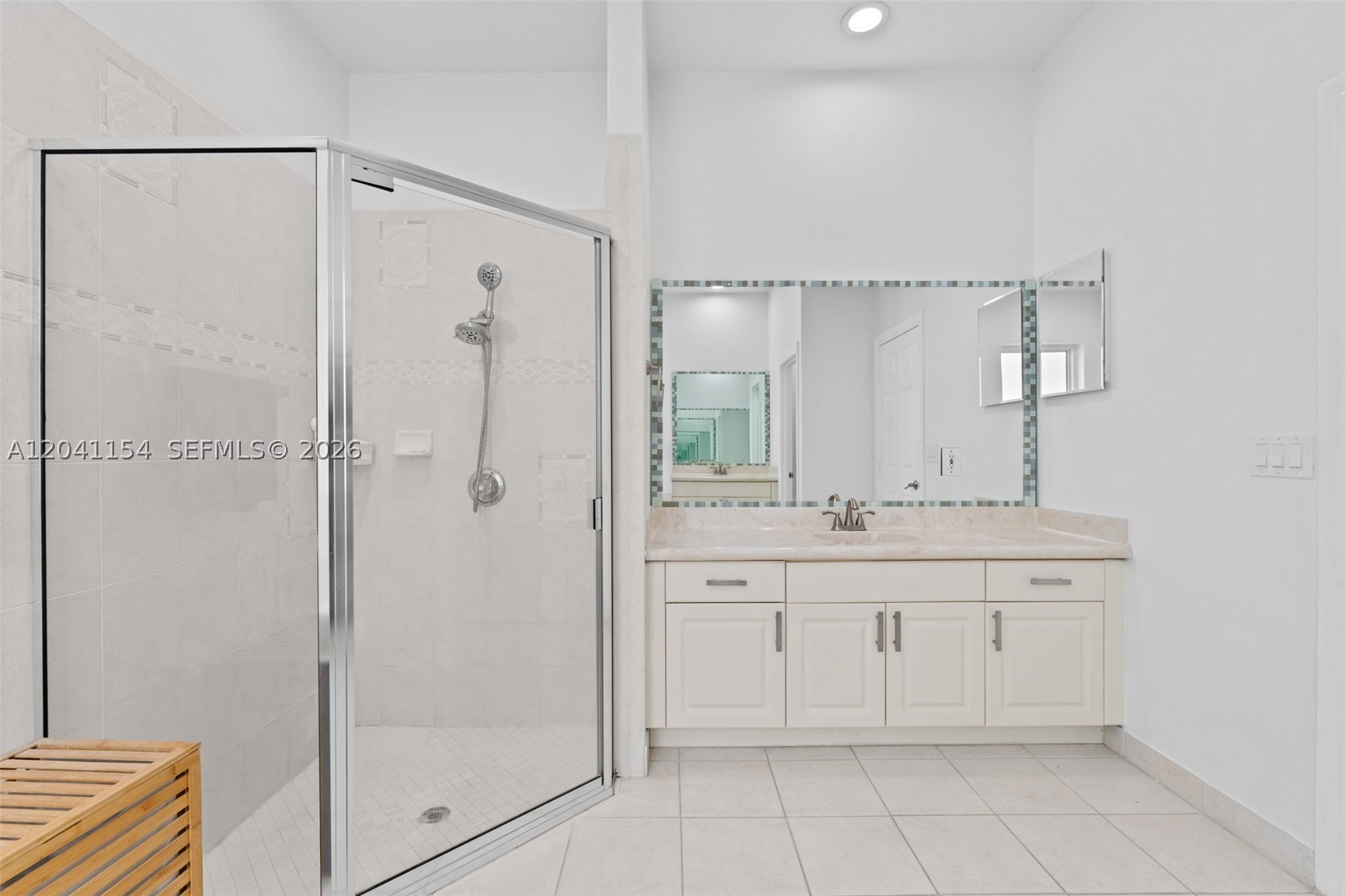 KENSINGTON - Residential