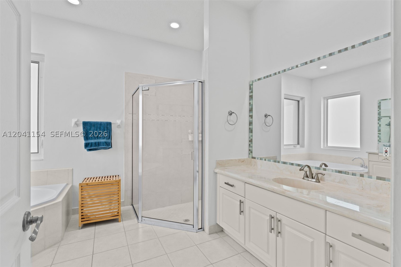 KENSINGTON - Residential