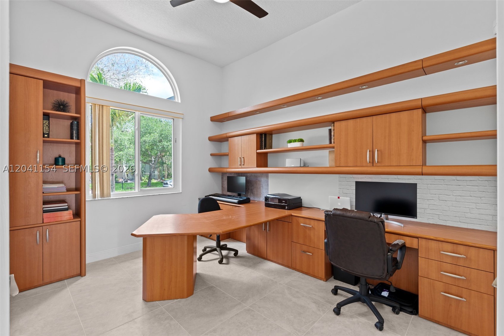 KENSINGTON - Residential