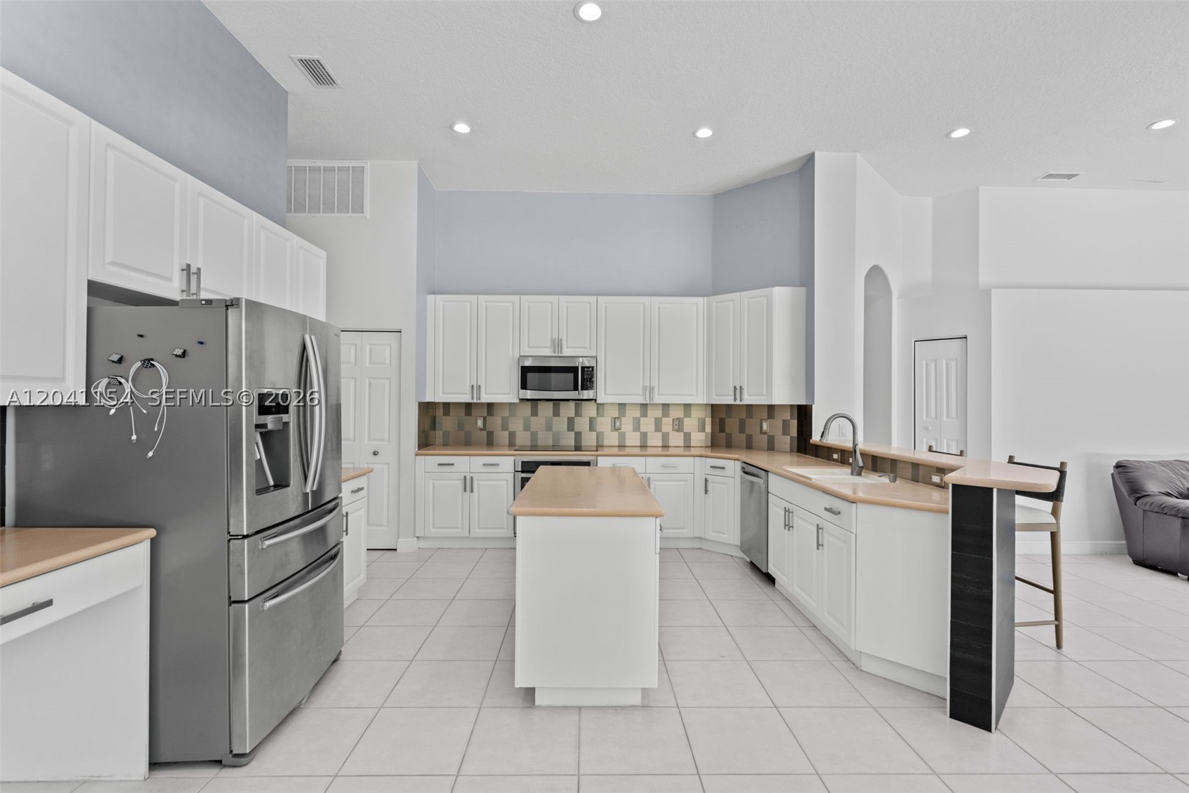 KENSINGTON - Residential