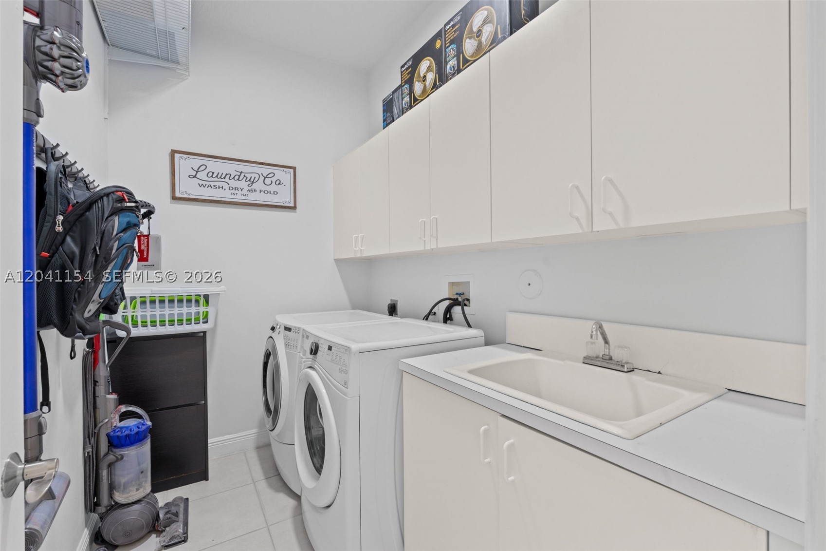 KENSINGTON - Residential