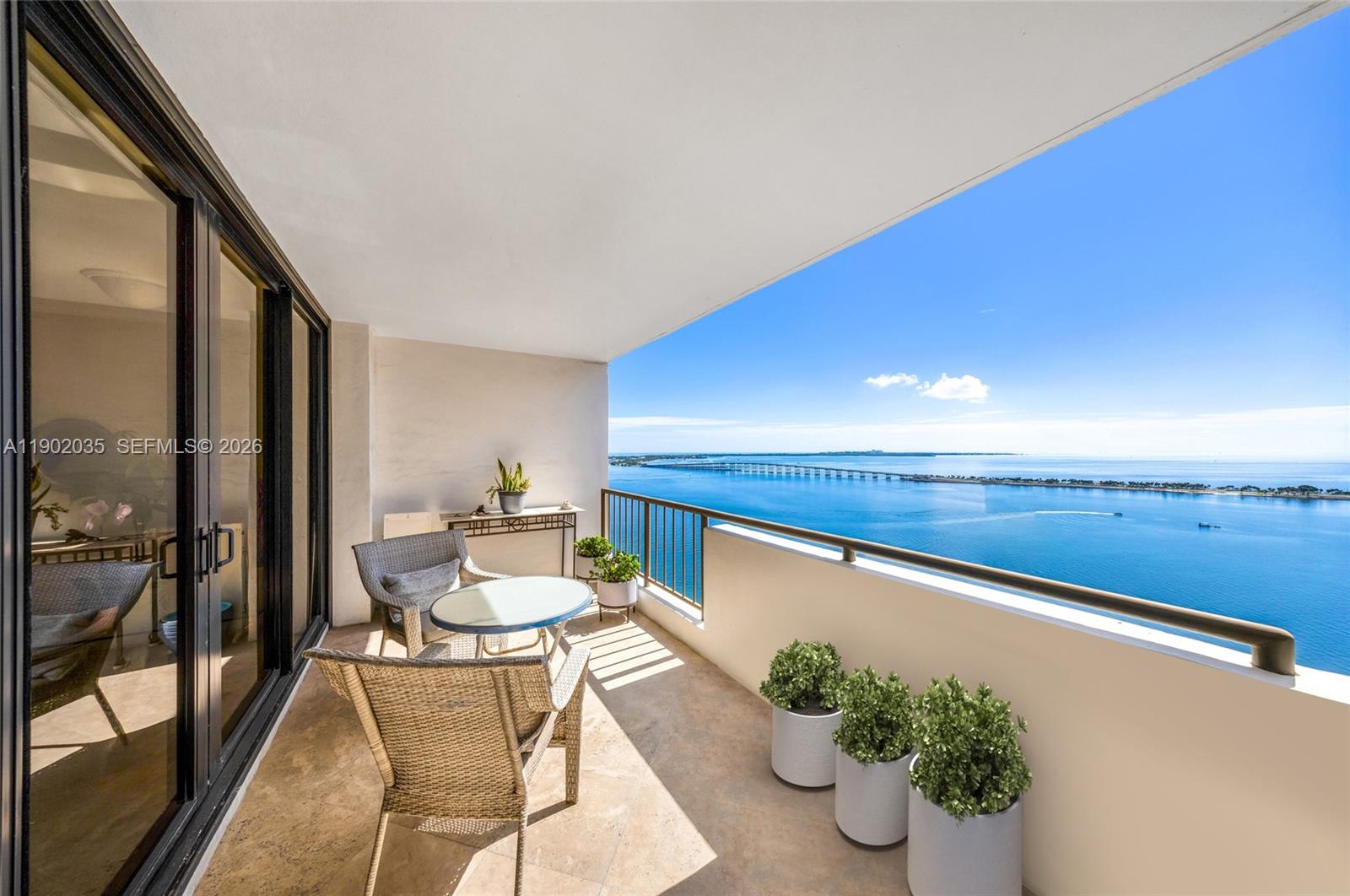 VILLA REGINA CONDO - Residential