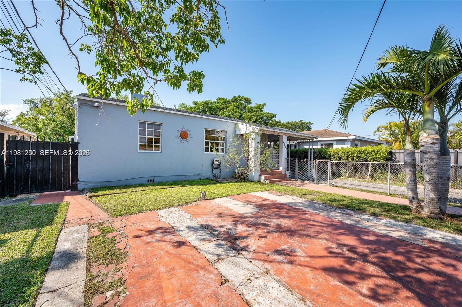 MELROSE HEIGHTS - Residential Income