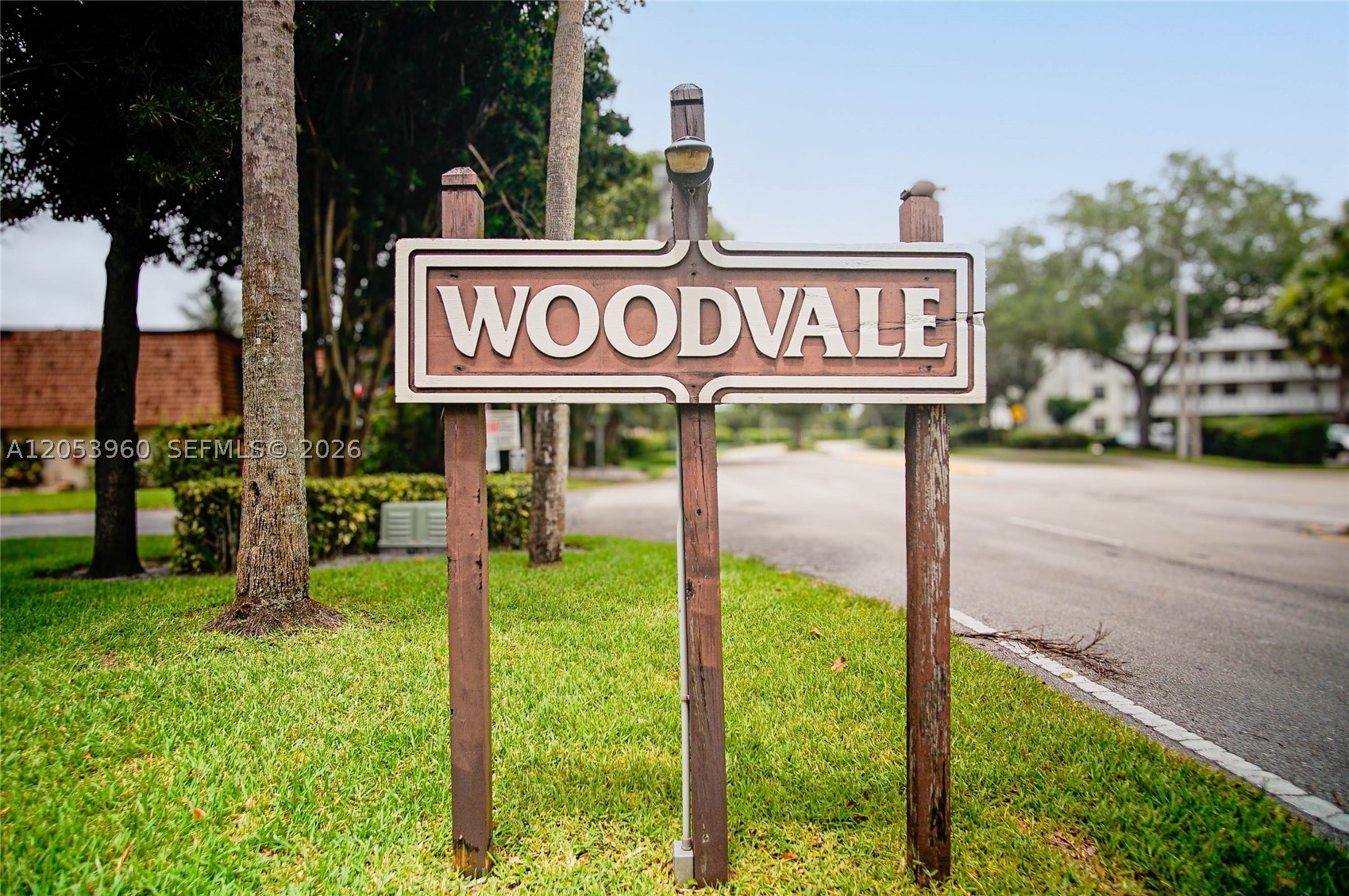 Beautifully maintained townhome in Pine Island Ridge (Woodvale) 2 large master bedrooms with their own bathrooms, home features updated oghtning and ceiling fans, vinyl flooring, stainless steel appliances, updated kitchen cabinets and vanities,   No rental restrictions, close to NSU and all major highways, I-595, I-95, I-75 and Turpike.  Location, Location, Location. Seller motivate.