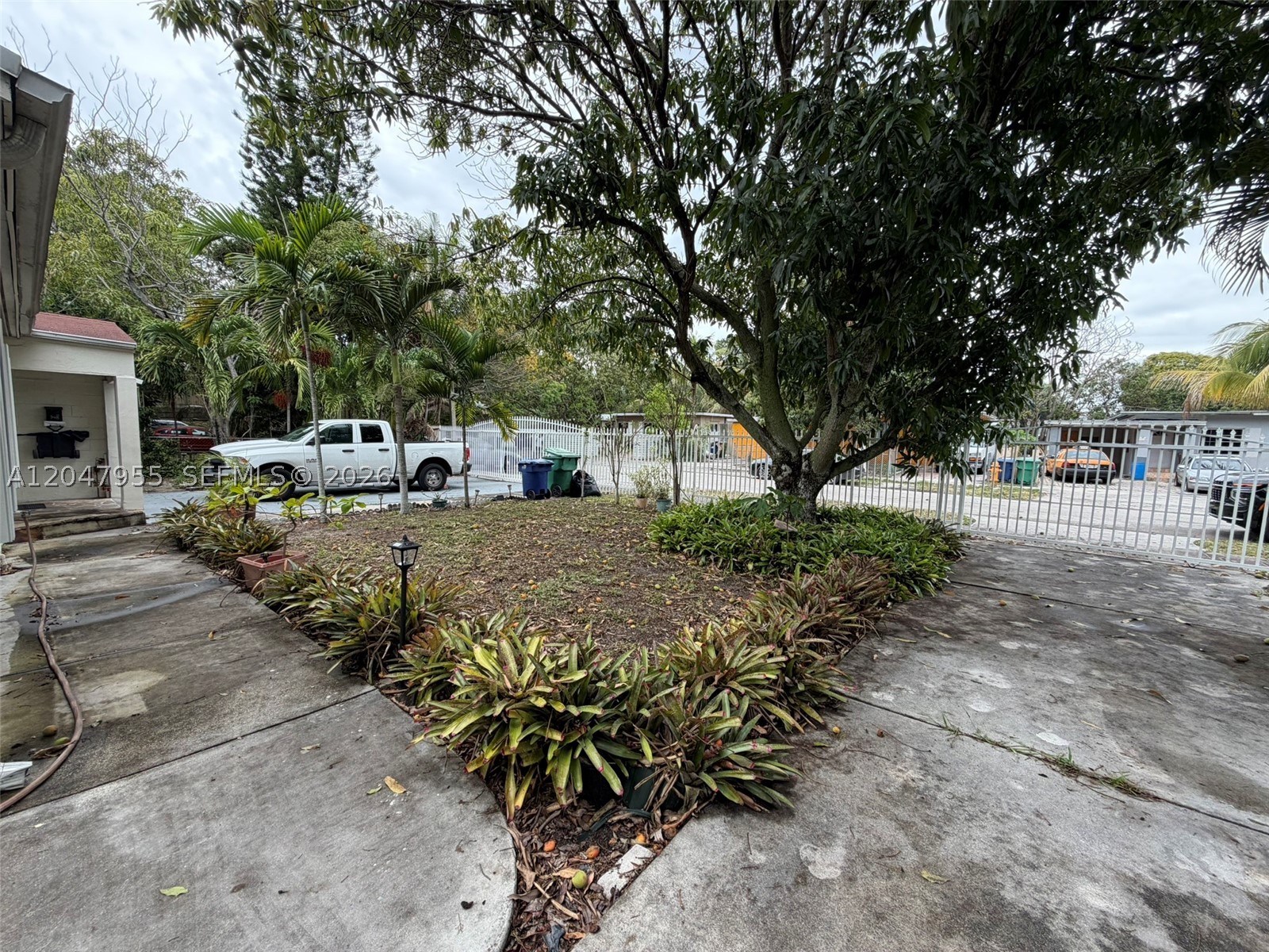 WEST MIAMI SHORES SEC D - Residential Lease