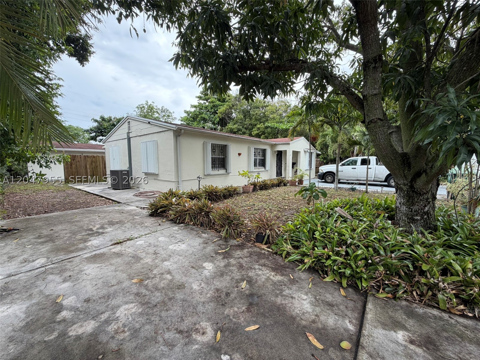 WEST MIAMI SHORES SEC D - Residential Lease
