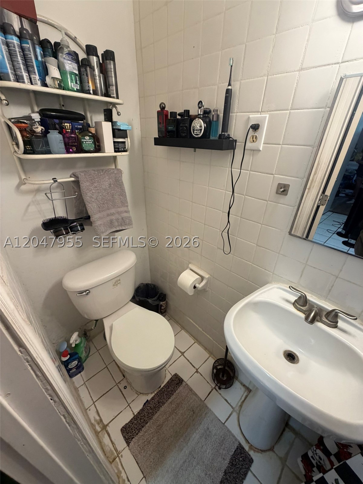 WEST MIAMI SHORES SEC D - Residential Lease