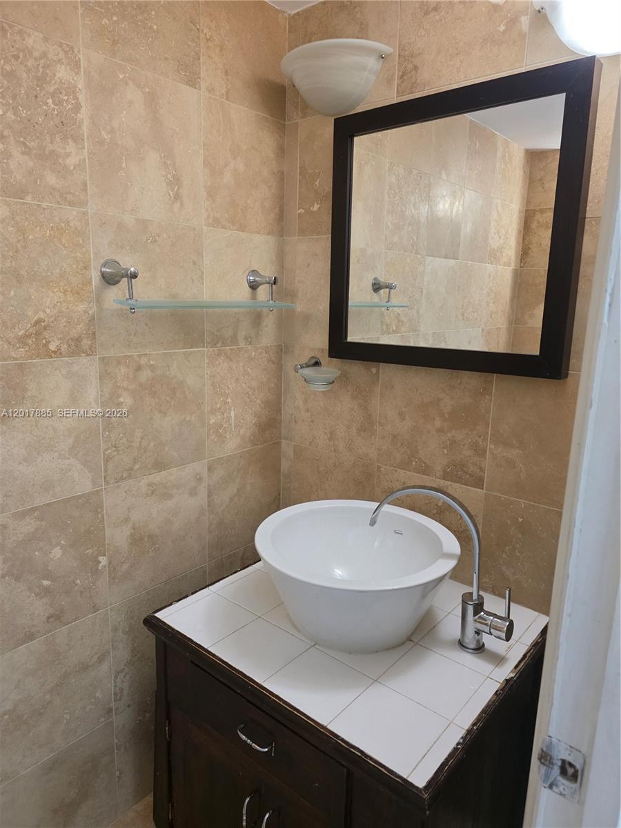 GUILDFORD CONDO - Residential Lease