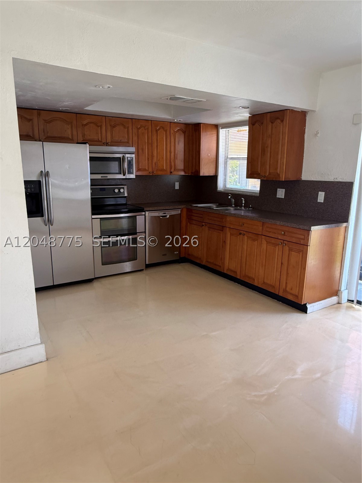 ROYAL OAKS TOWNHOUSE 9 CO - Residential