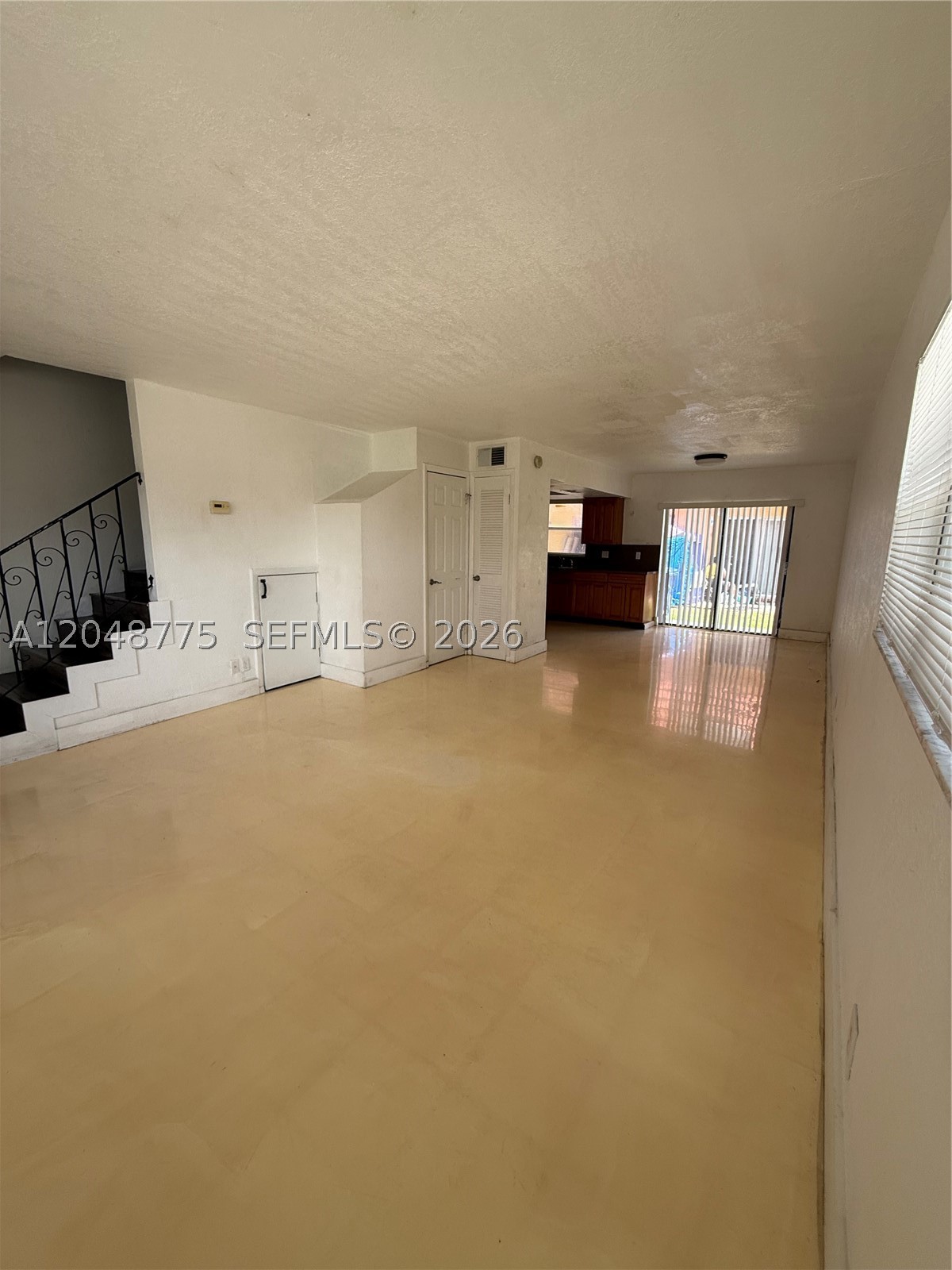 ROYAL OAKS TOWNHOUSE 9 CO - Residential
