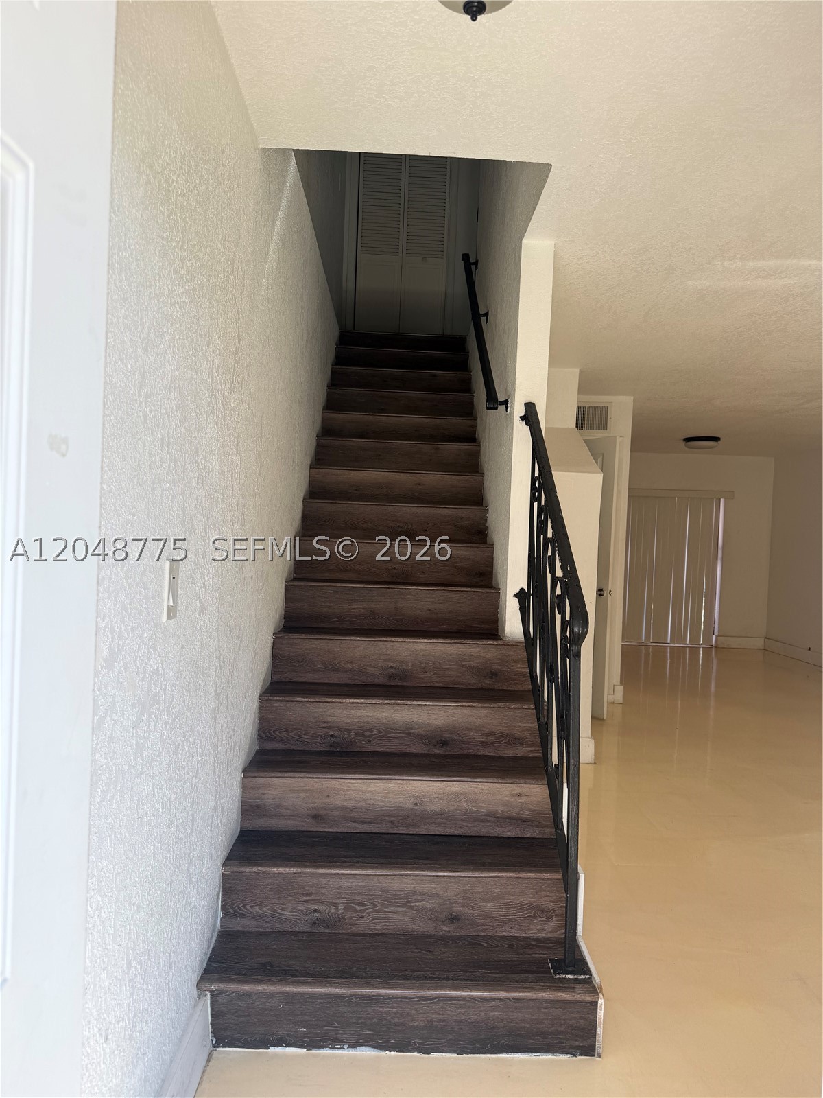 ROYAL OAKS TOWNHOUSE 9 CO - Residential
