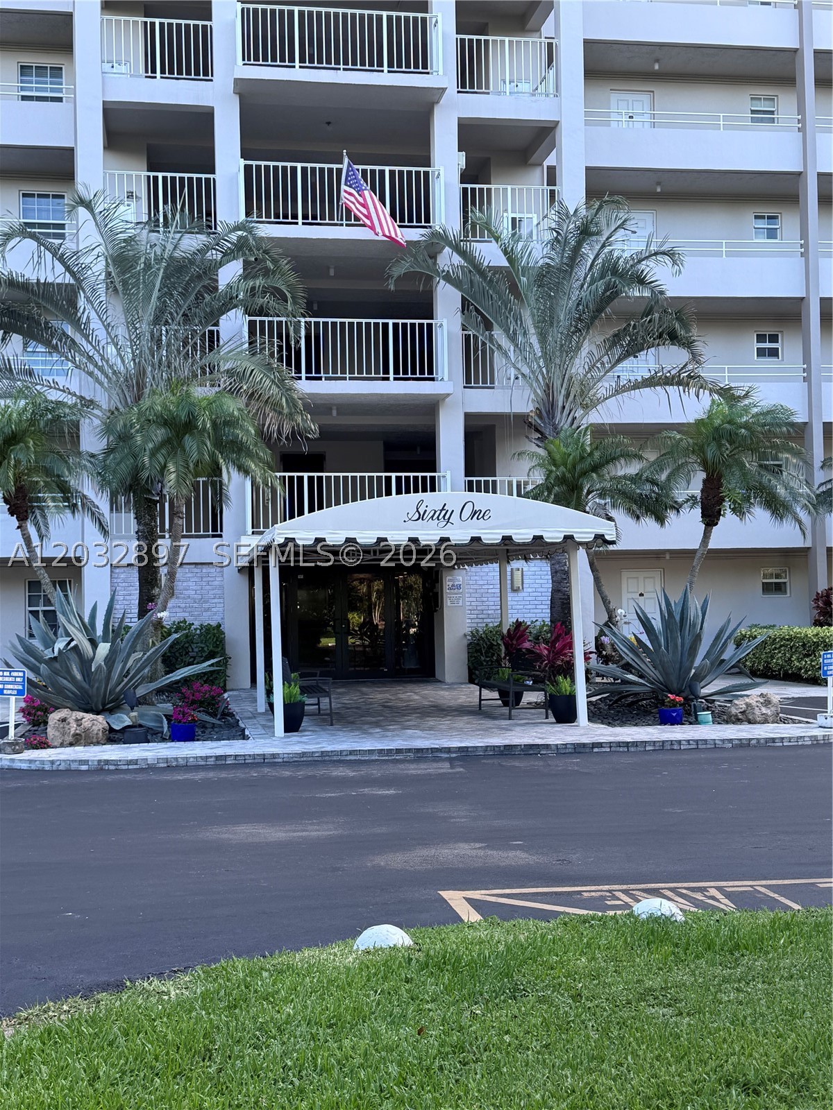 NO 61 PALM-AIRE COUNTRY C - Residential