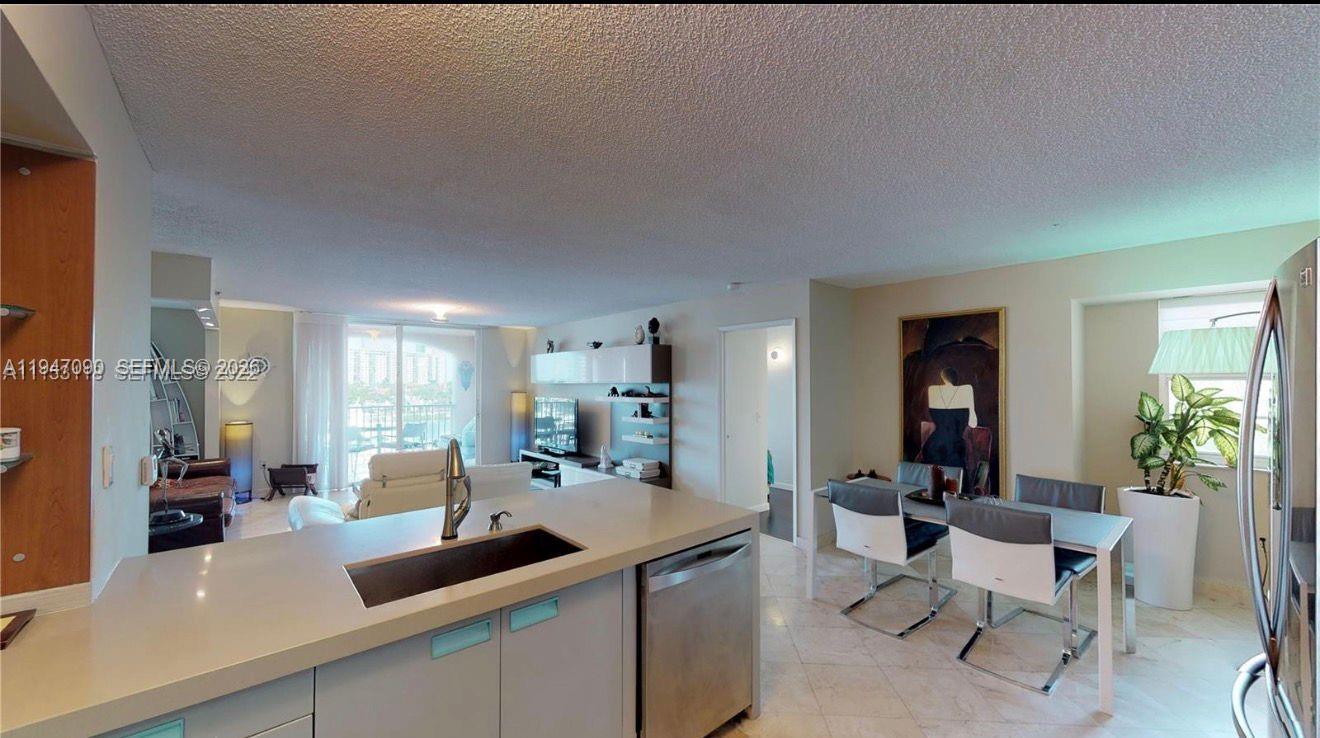 THE YACHT CLUB AT AVENTUR - Residential