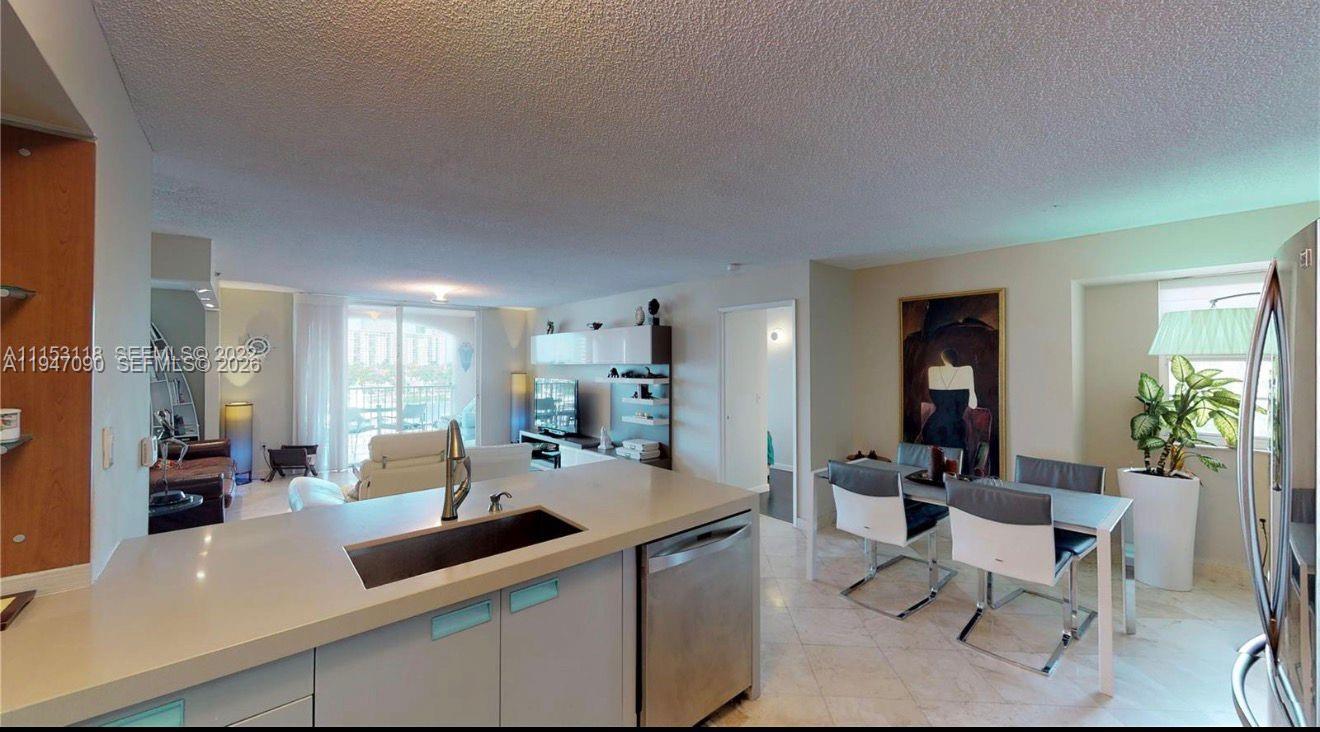 THE YACHT CLUB AT AVENTUR - Residential