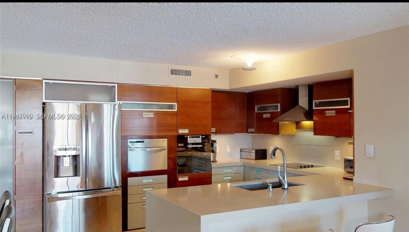 THE YACHT CLUB AT AVENTUR - Residential