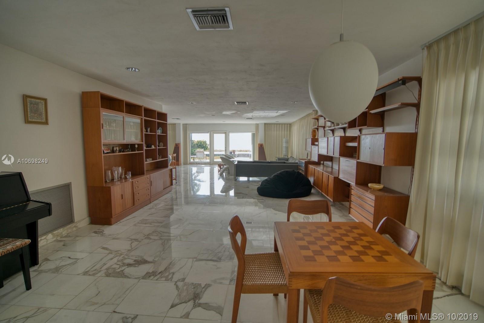 GOLDEN BEACH SEC C - Residential