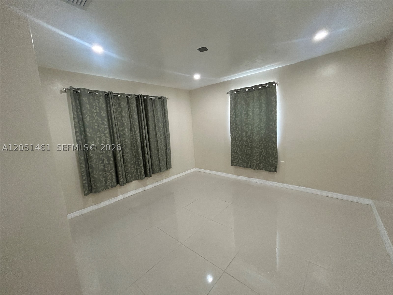 MIRAMAR SEC 9 - Residential Lease