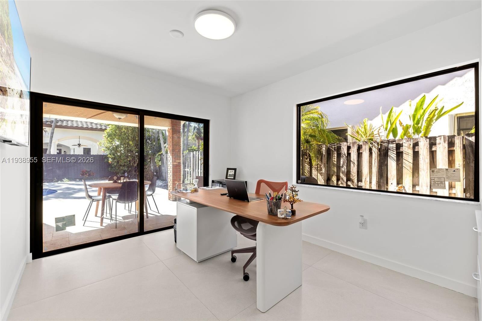 ROYAL OAKS - Residential