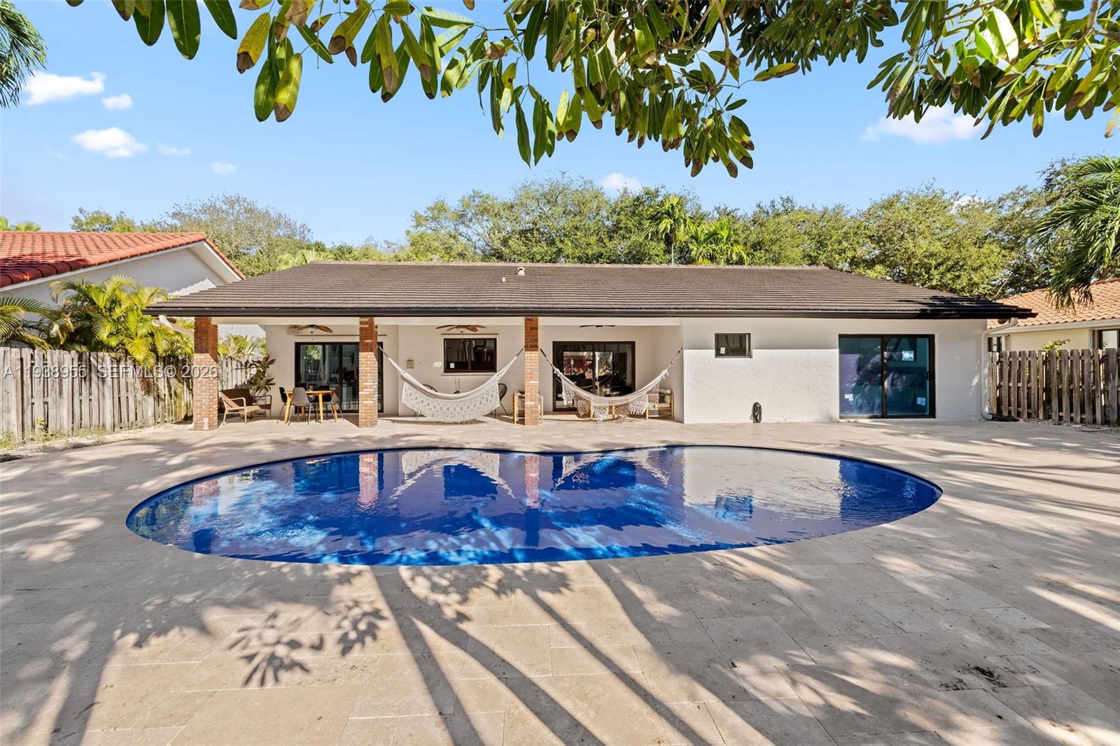 ROYAL OAKS - Residential