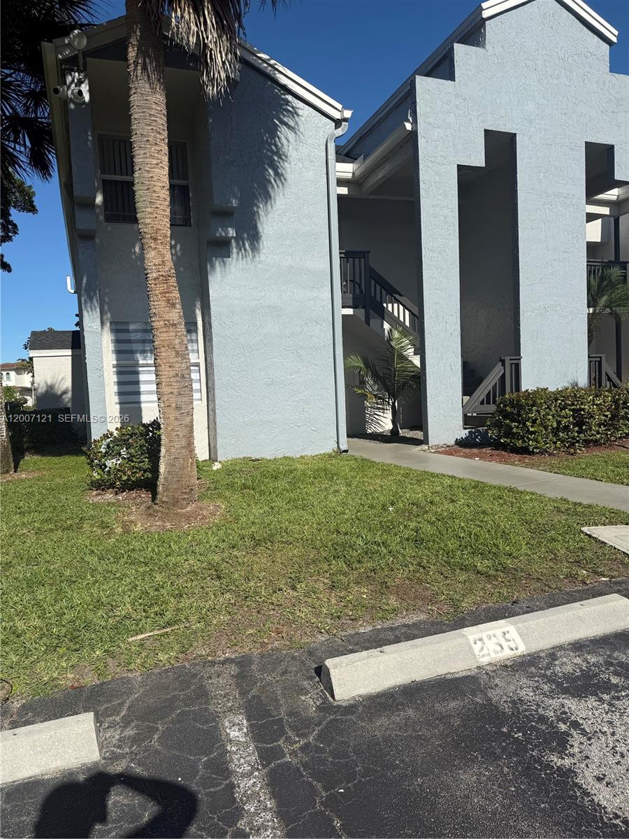 FAIRWAY GREENS CONDO HOME - Residential