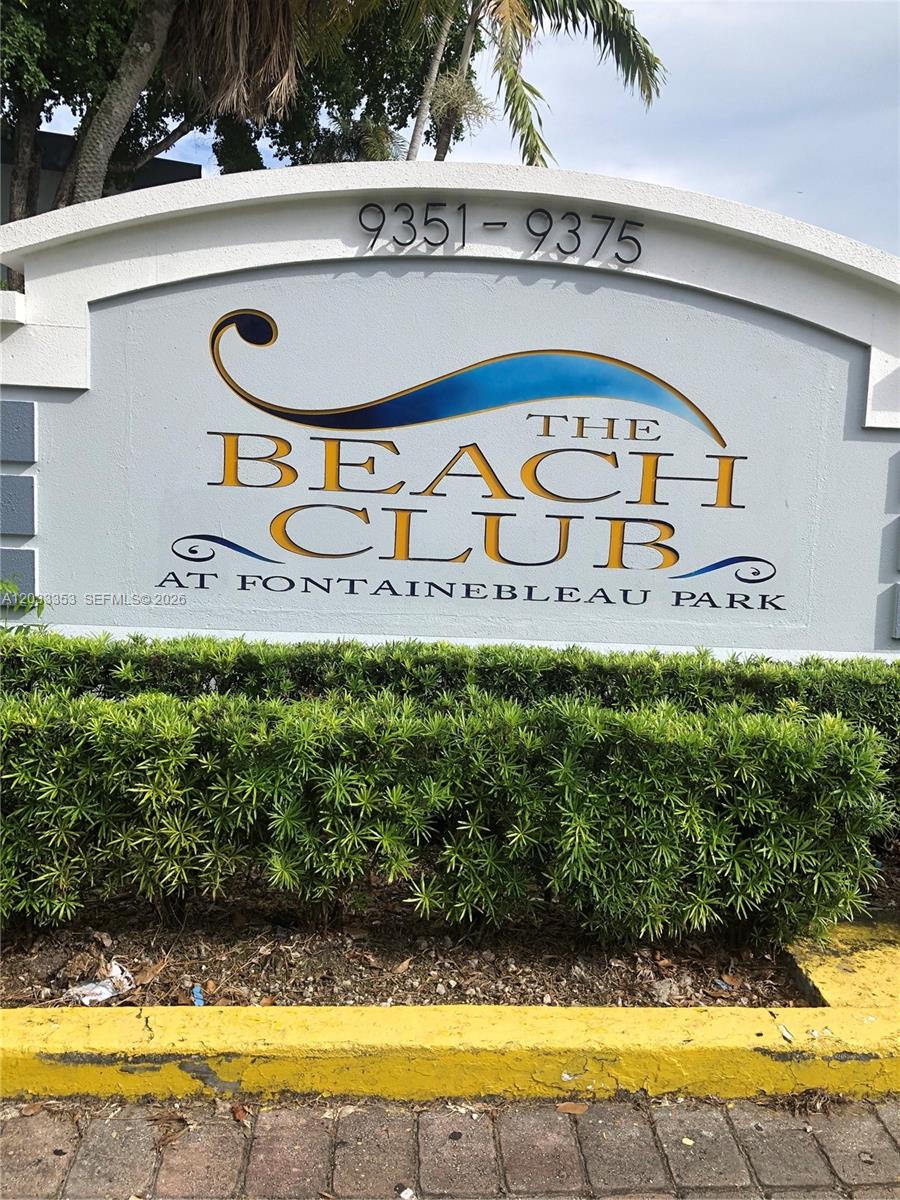 THE BEACH CLUB FONTAINEBL - Residential