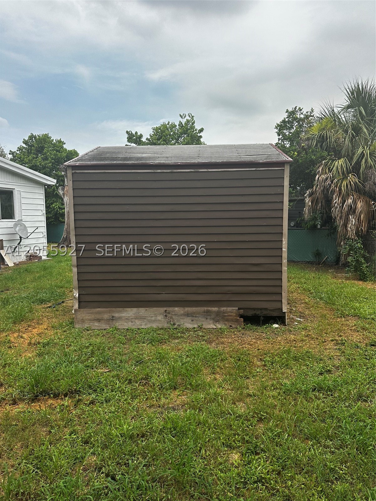 SEMINOLE MANOR - Residential