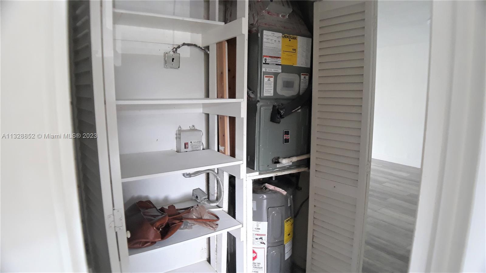 ARROWHEAD CONDO 8 - Residential Lease
