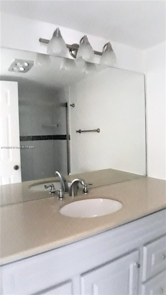 ARROWHEAD CONDO 8 - Residential Lease