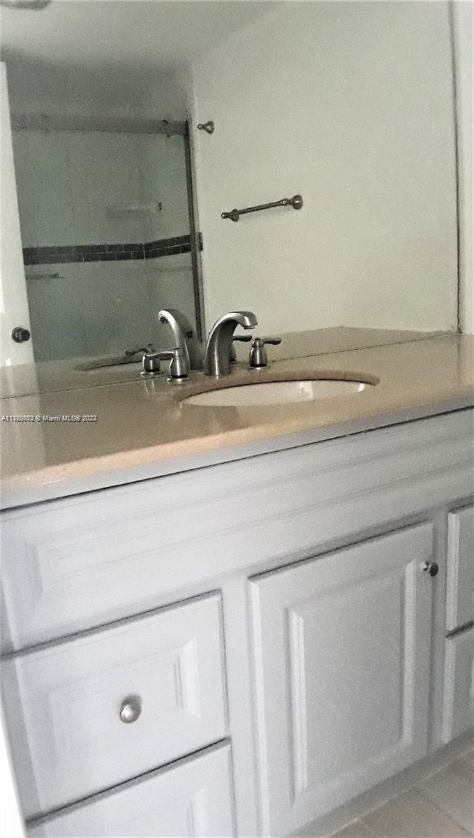 ARROWHEAD CONDO 8 - Residential Lease
