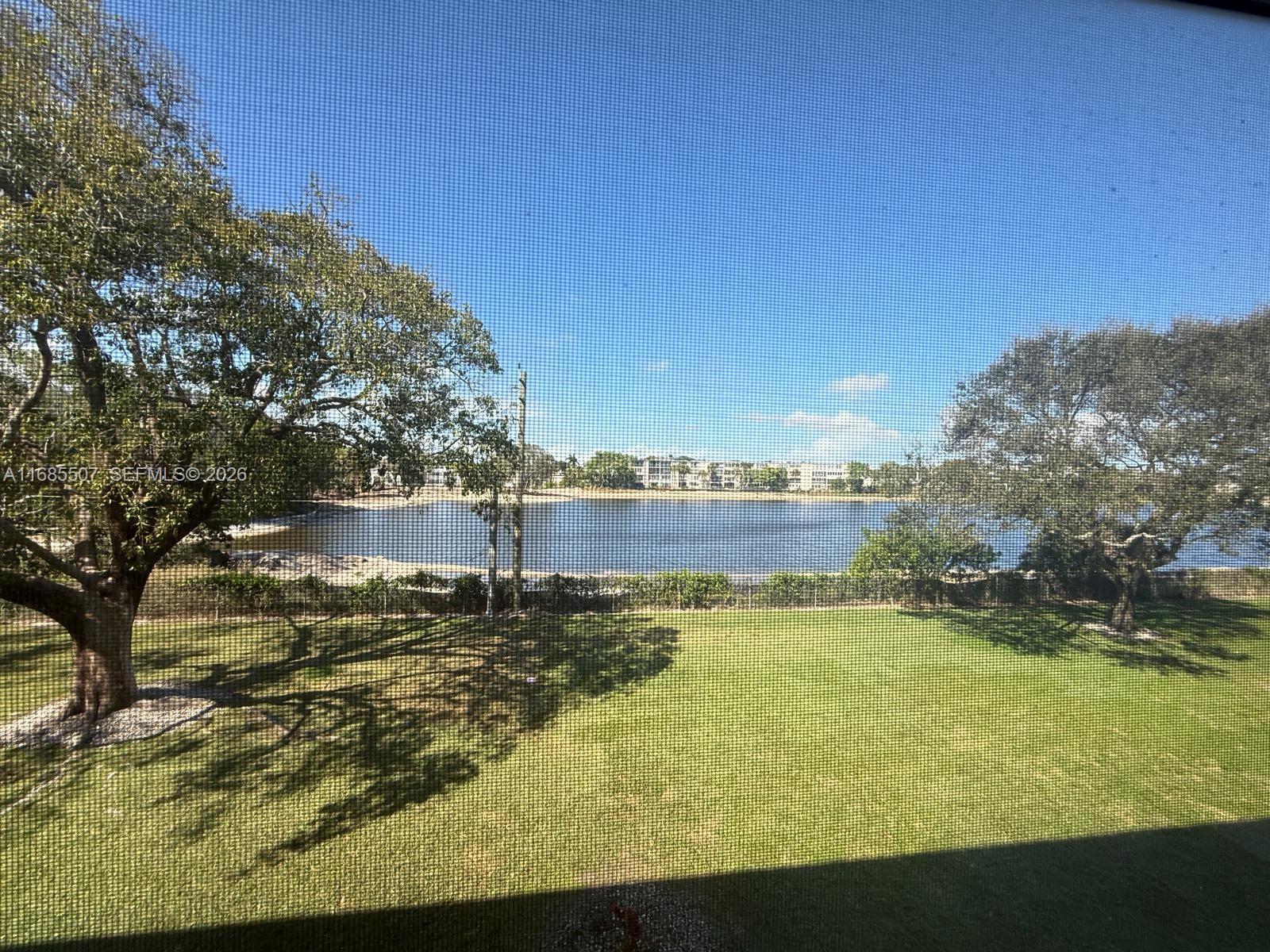 SOUTHAMPTON CONDO - Residential