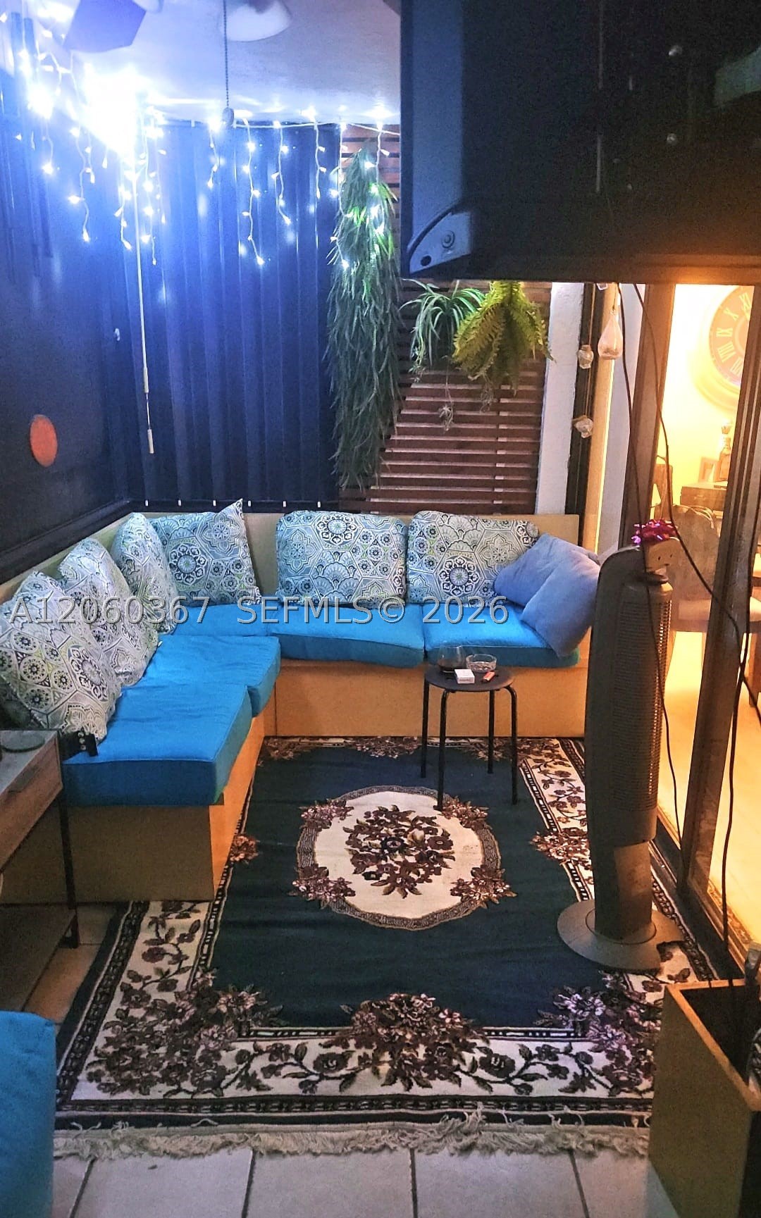 COCO WOOD CONDO - Residential