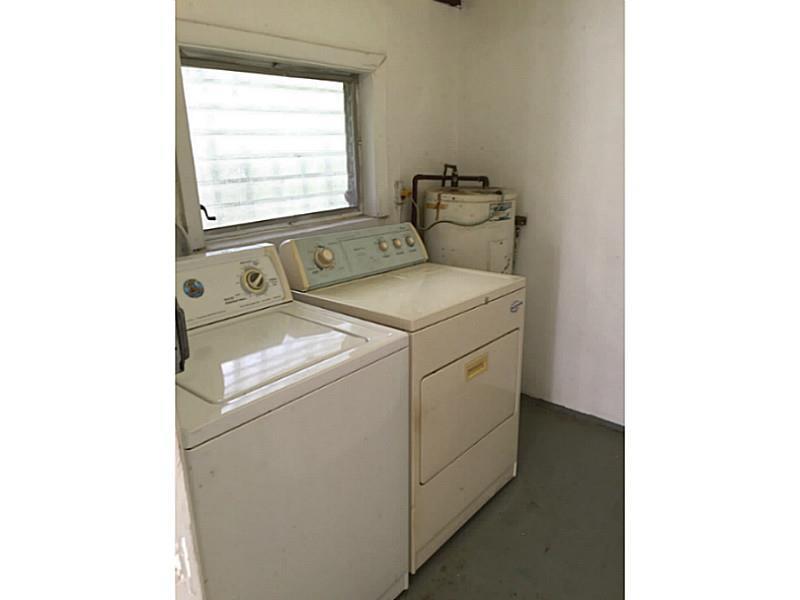 LAUDERDALE MANORS AMEND R - Residential Lease