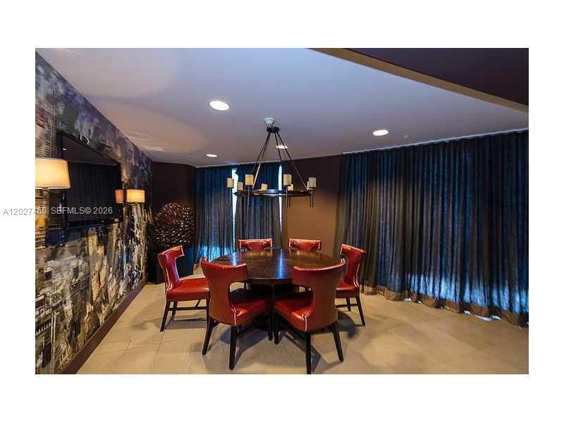 INFINITY AT BRICKELL COND - Residential