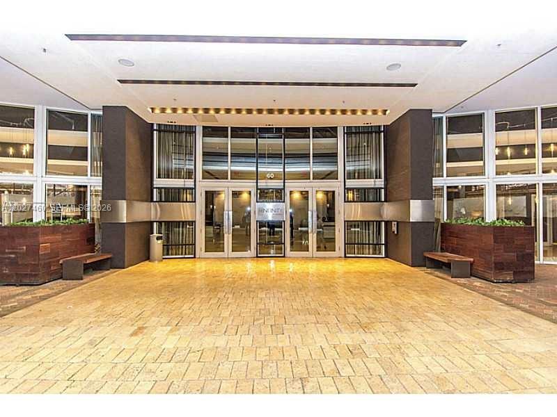 INFINITY AT BRICKELL COND - Residential