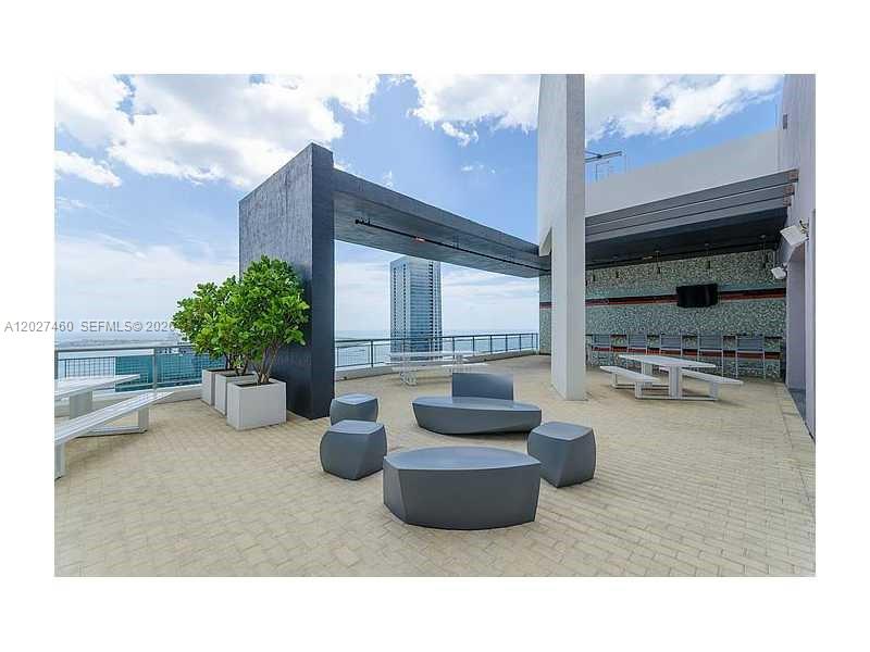 INFINITY AT BRICKELL COND - Residential