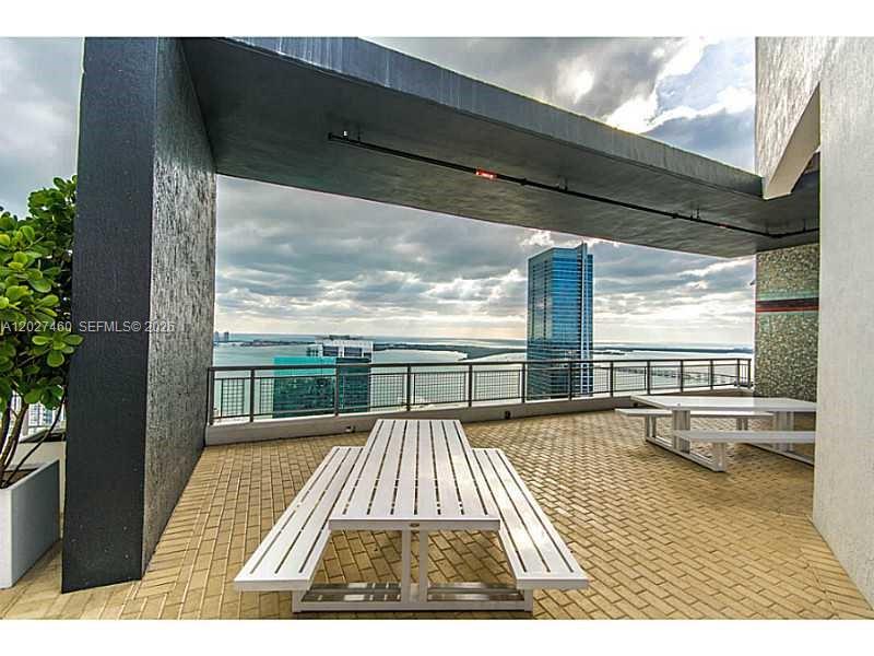 INFINITY AT BRICKELL COND - Residential