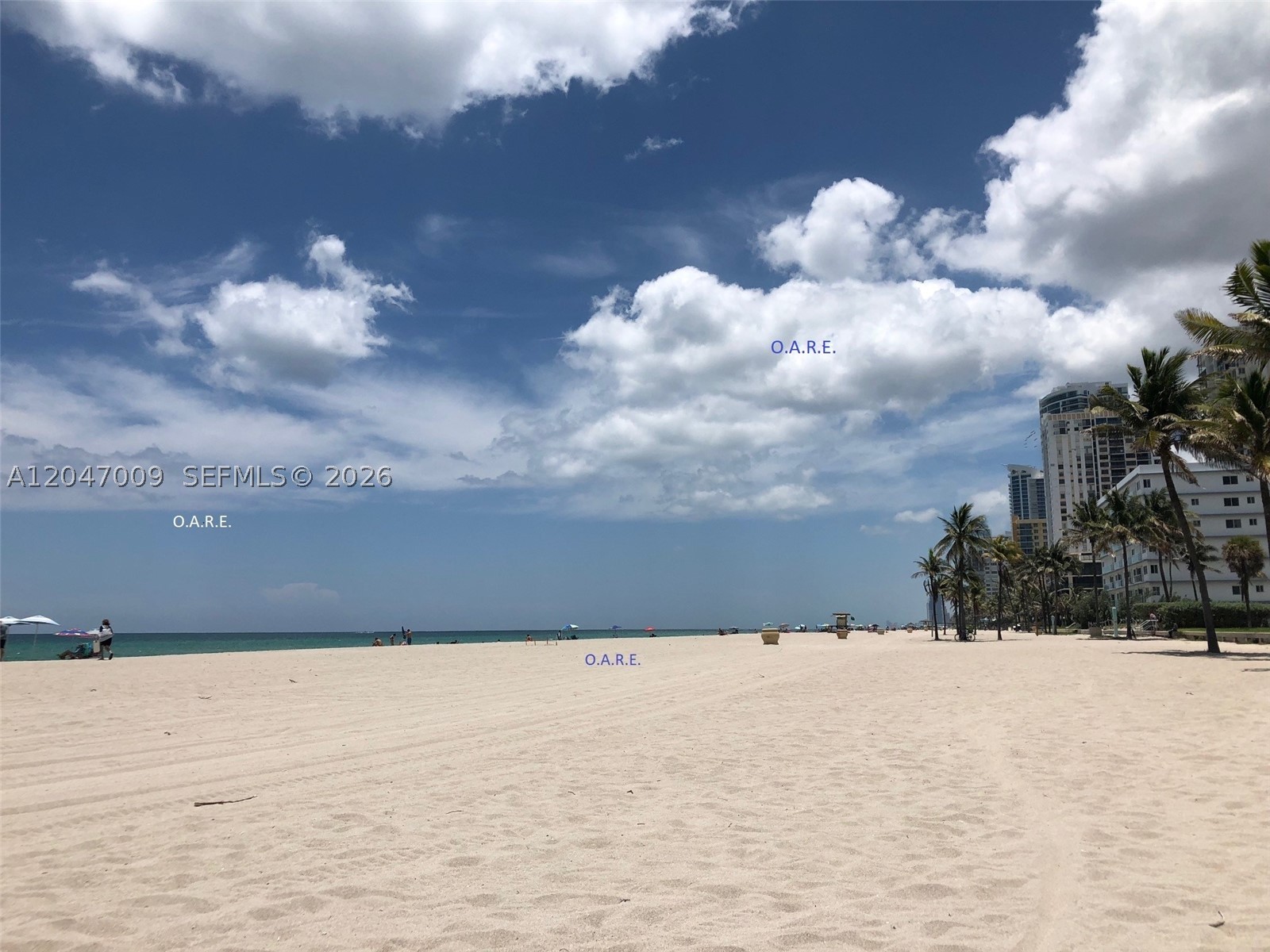 TIDES ON HOLLYWOOD BEACH - Residential