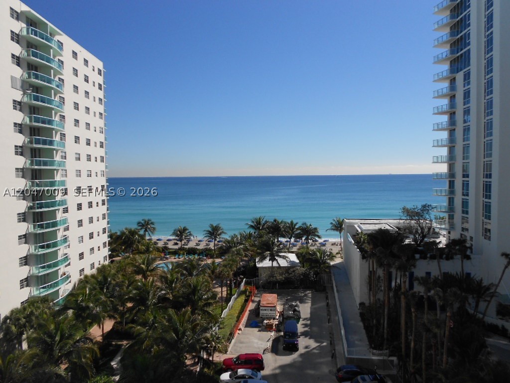 TIDES ON HOLLYWOOD BEACH - Residential